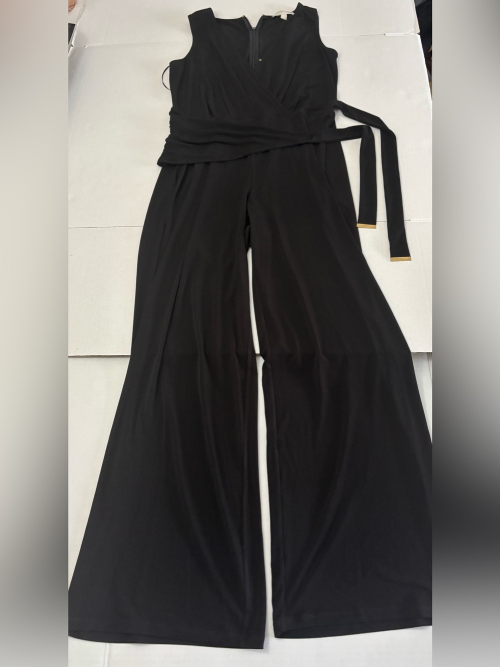 Michael Kors sleeveless wide-leg jumpsuit (Style QF98F2T3TW)Size M inseam 30.5”